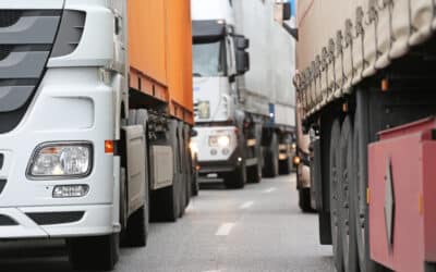 Logistieke patstellingen oplossen: Hoe de uitdaging ‘De vrachtwagens wachten op de werf’ aan te pakken